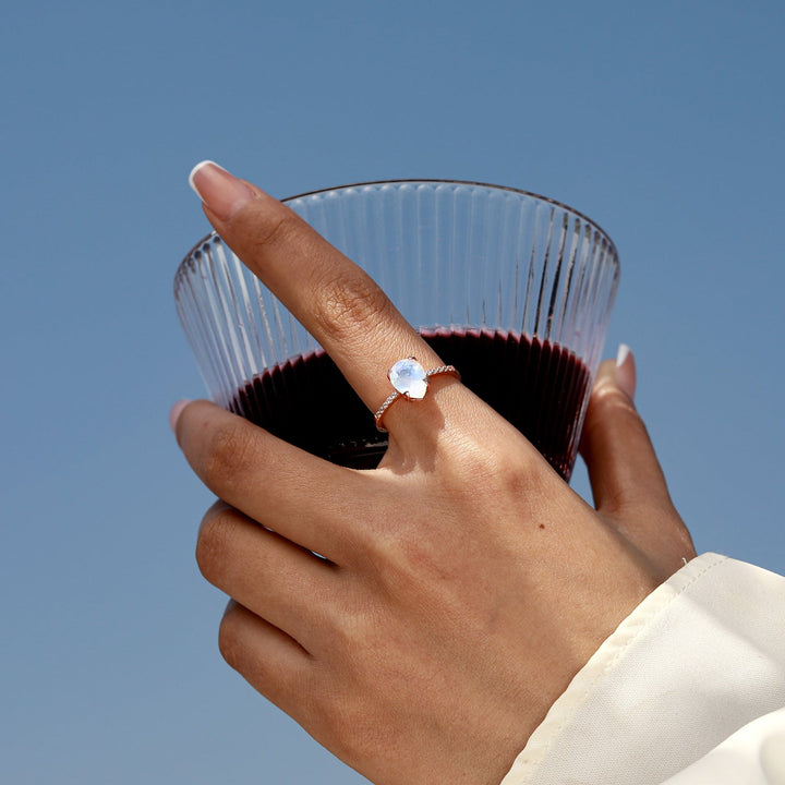 Anillo Bianca con Piedra lunar