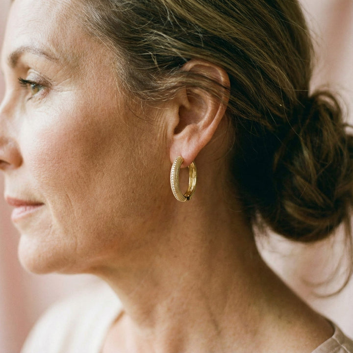 Pendientes Vintage de Oro con Diseño Elegante