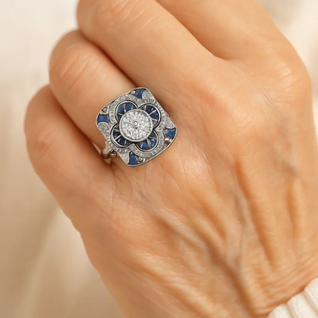 Anillo Vintage en Plateado con Circón Azul