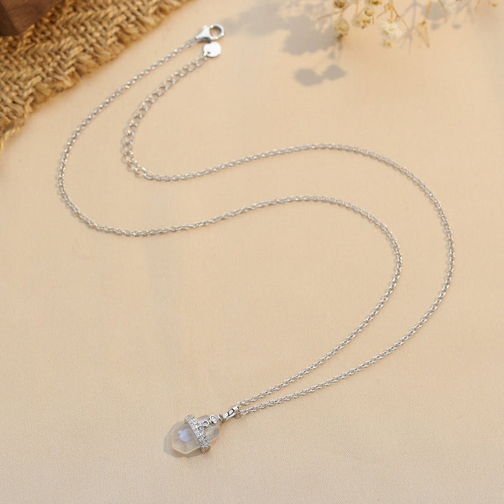 Collar Emma con Piedra lunar